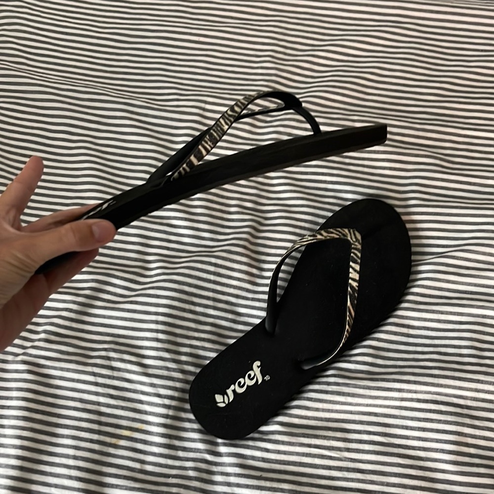 Reef flip flops W9